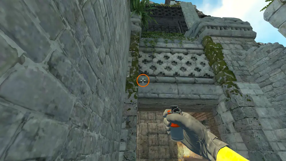 Standing on the Ancient spot on Ancient, the aim mark on the point this flash is thrown at.