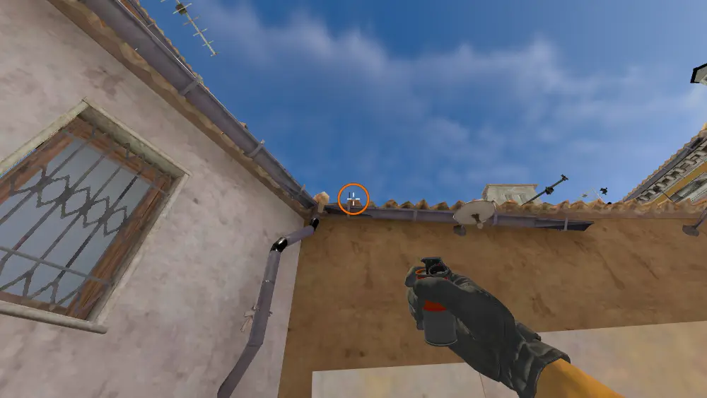 Standing on the Car spot on Inferno, the aim mark on the point this molotov is thrown at.